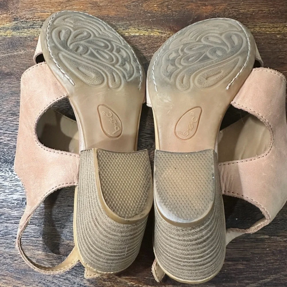 b.o.c. Women's tan‎ leather heel Sandals size 6